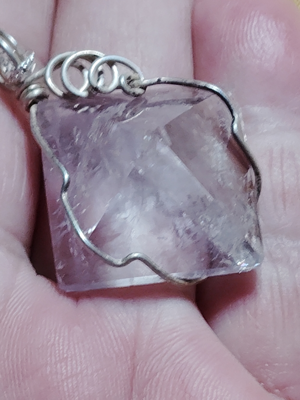 HANDCRAFTED PURPLE💥AMETHYST SILVER WIRED, ON AN GORGEOUS 18"-STERLING NECKLACE.